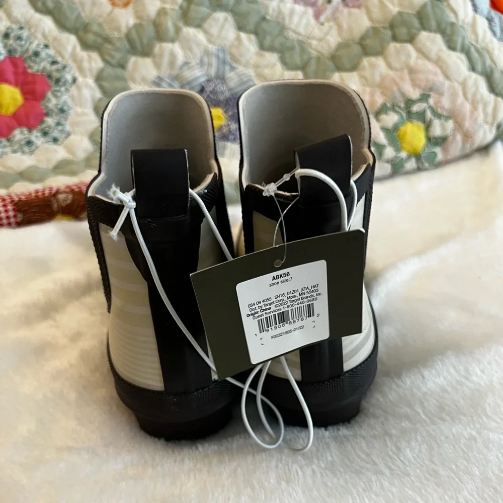 Smith & Hawken - ankle garden boots - size 7 - Picture 4 of 6